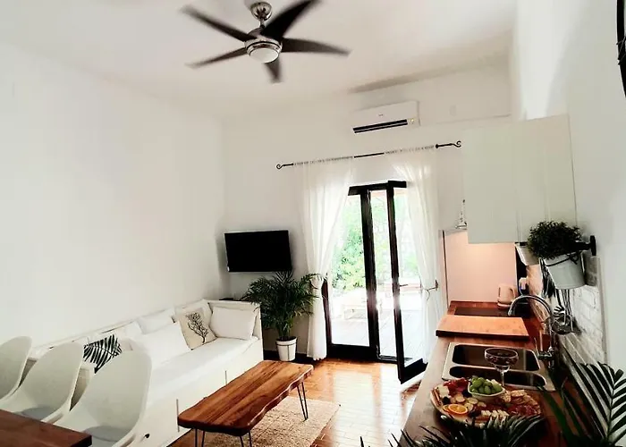 Villa Salt & Stone Pag Town