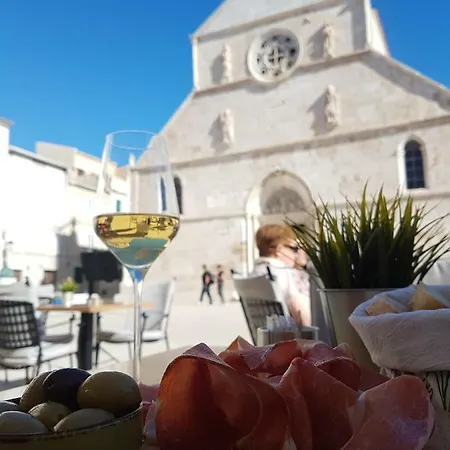 Salt & Stone Villa *