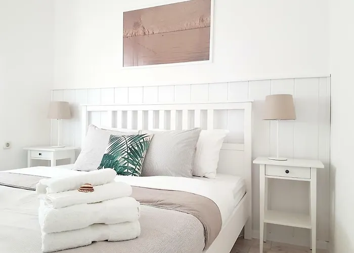 Salt & Stone Willa *